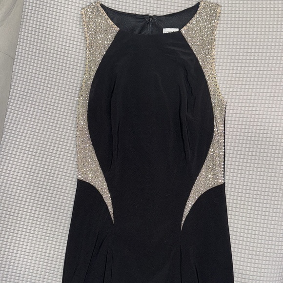 Black sparkle ✨ dress. Size 4 from Cache. - Picture 4 of 4